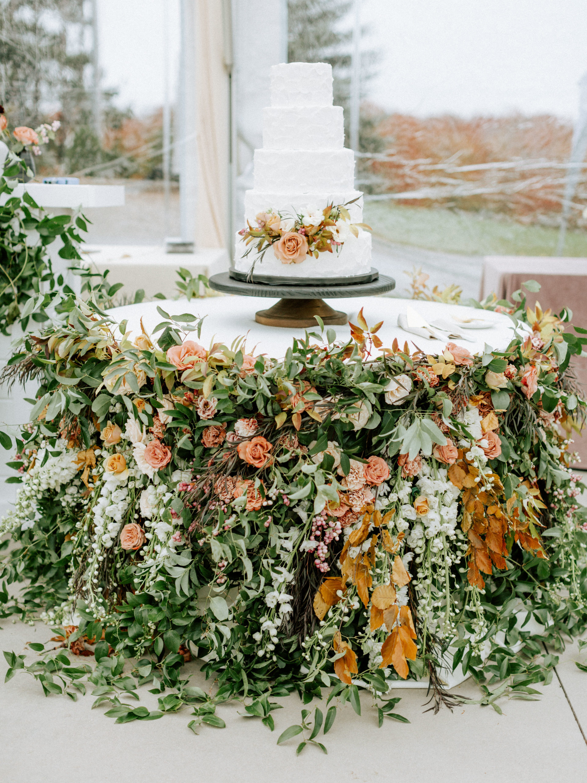 Cake Table Floral
